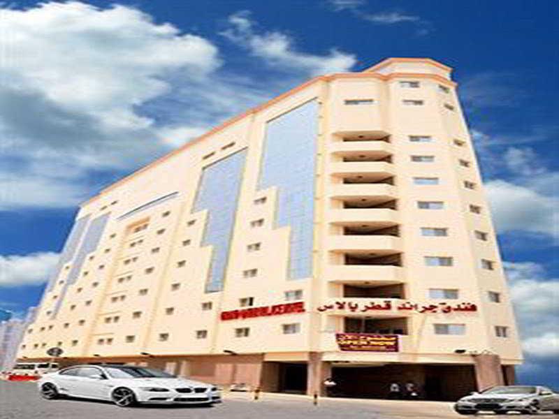 Cayam Hotel Doha Buitenkant foto