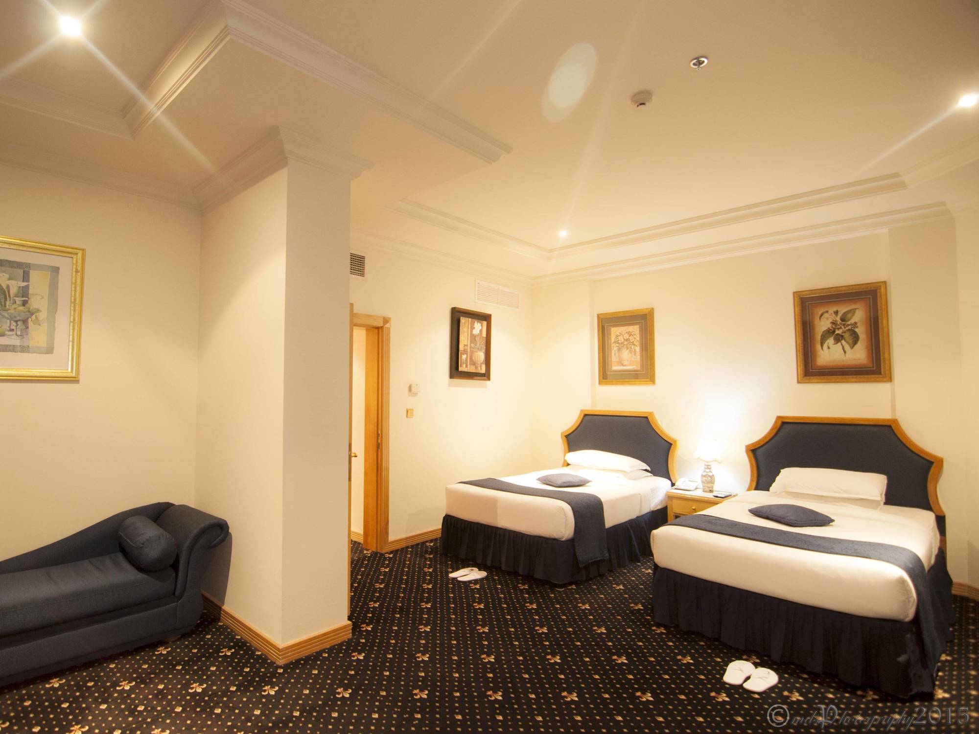Cayam Hotel Doha Buitenkant foto